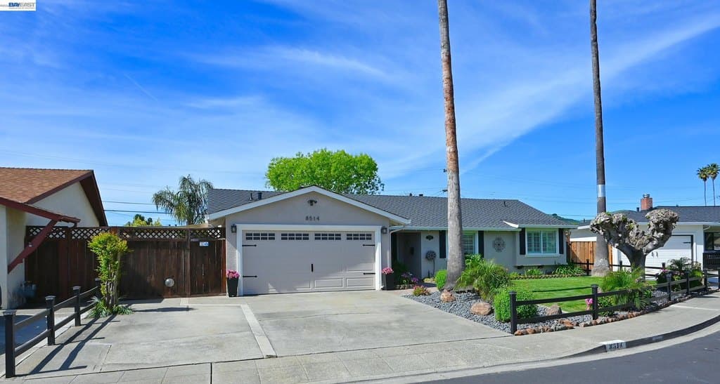 3 bedroom house for sale at 8514 Newry Pl Dublin 94568 - $1,299,000