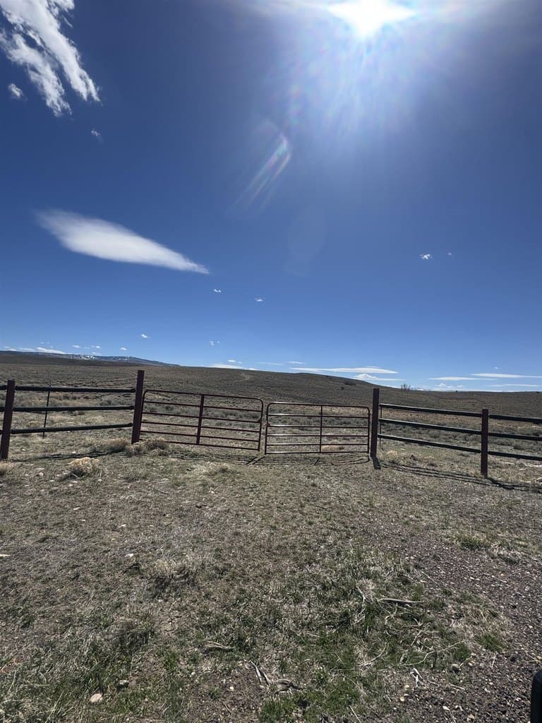 land for sale at 1538 County Rd # 164 Evanston 82930 - $150,000