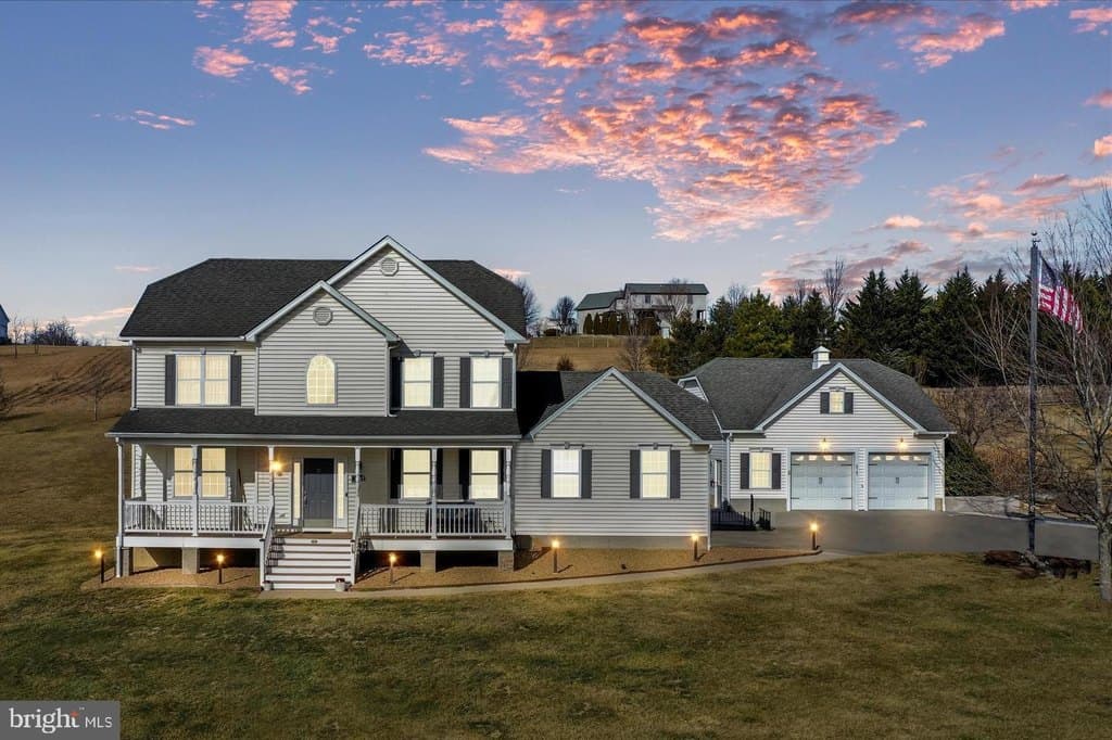 4 bedroom house for sale at 2747 Timber Ridge Rd Capon Bridge - $725,000