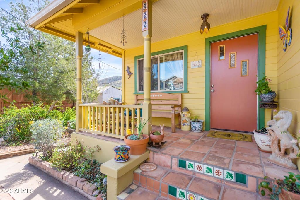 3 bedroom house for sale at 122 Van Dyke St Bisbee - $377,500