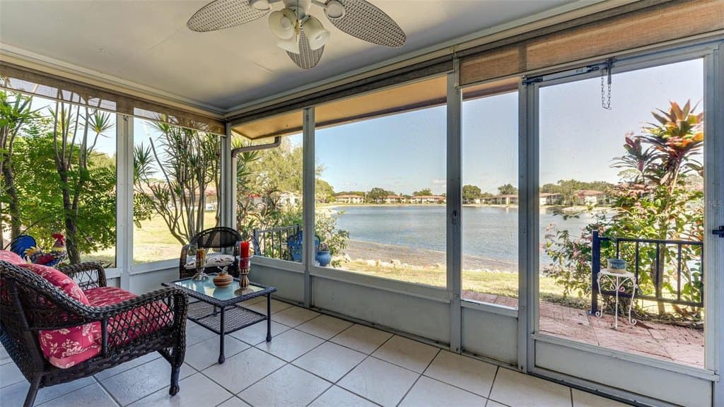 2 bedroom condo for sale at 4591 Mohican Trl Unit 137 Bee Ridge - $185,000