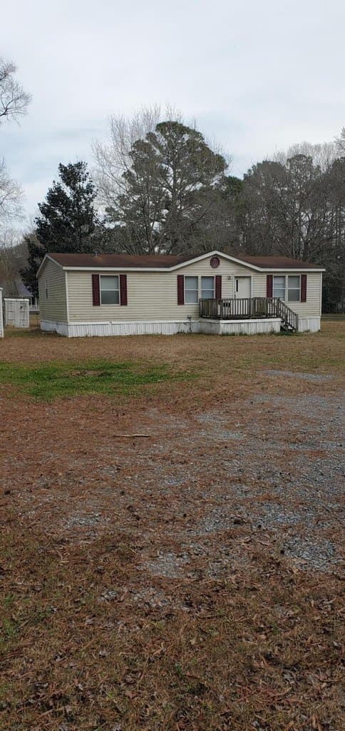 3 bedroom house for sale at 1136 Harristown Rd Bonneau - $198,500