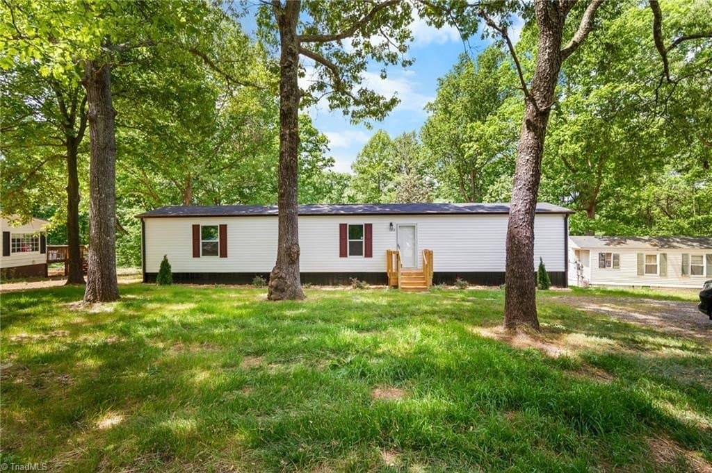3 bedroom mobile home for sale at 183 Casa Bella Dr Advance - $155,900
