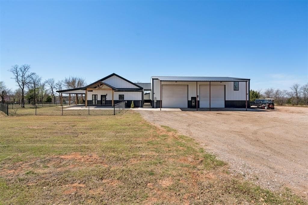 2 bedroom house for sale at 26115 Lazy D Dr Blanchard - $540,000