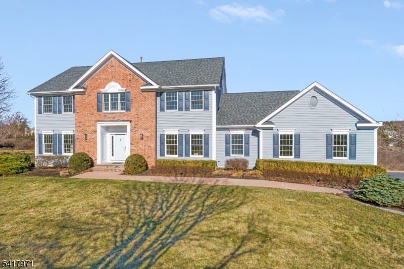 4 bedroom house for sale at 14 Cooper Rd Brookside - $1,425,000