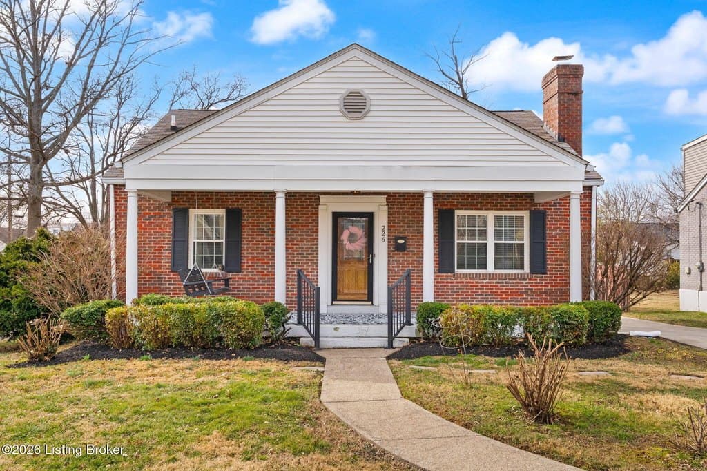 4 bedroom house for sale at 226 Sage Rd Beechwood Village - $400,000