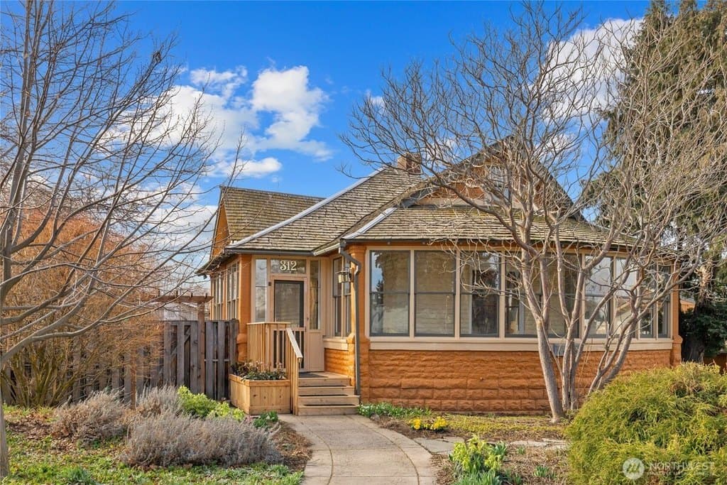 3 bedroom house for sale at 312 E Manitoba Ave Ellensburg 98926 - $495,000