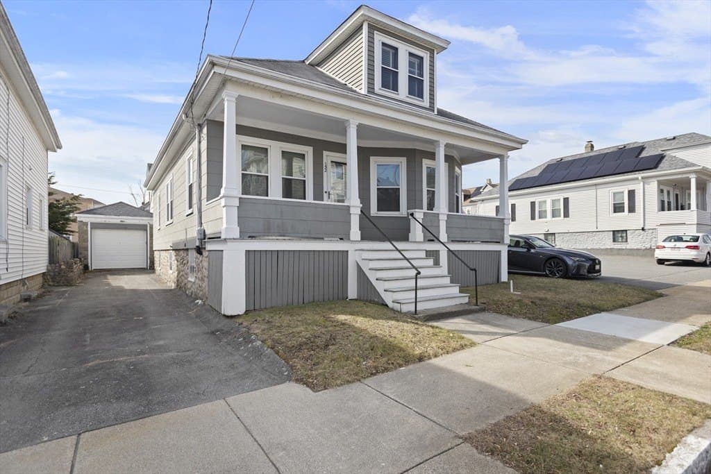 2 bedroom house for sale at 152 Princeton St New Bedford 02745 - $369,900