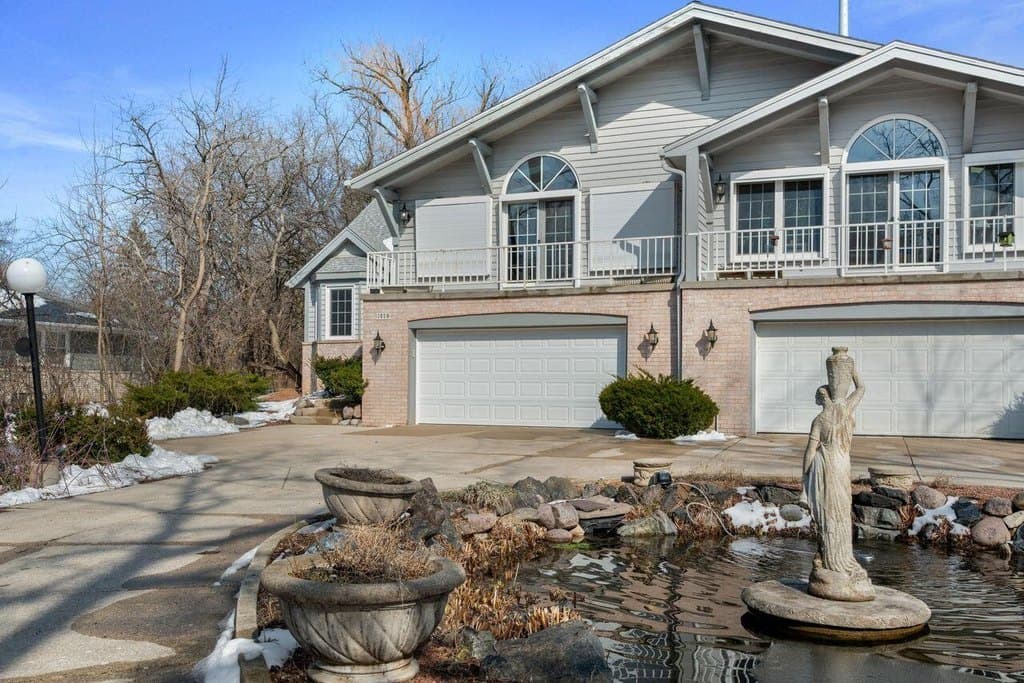 2 bedroom condo for sale at 3030 S 130th St New Berlin 53151 - $504,900