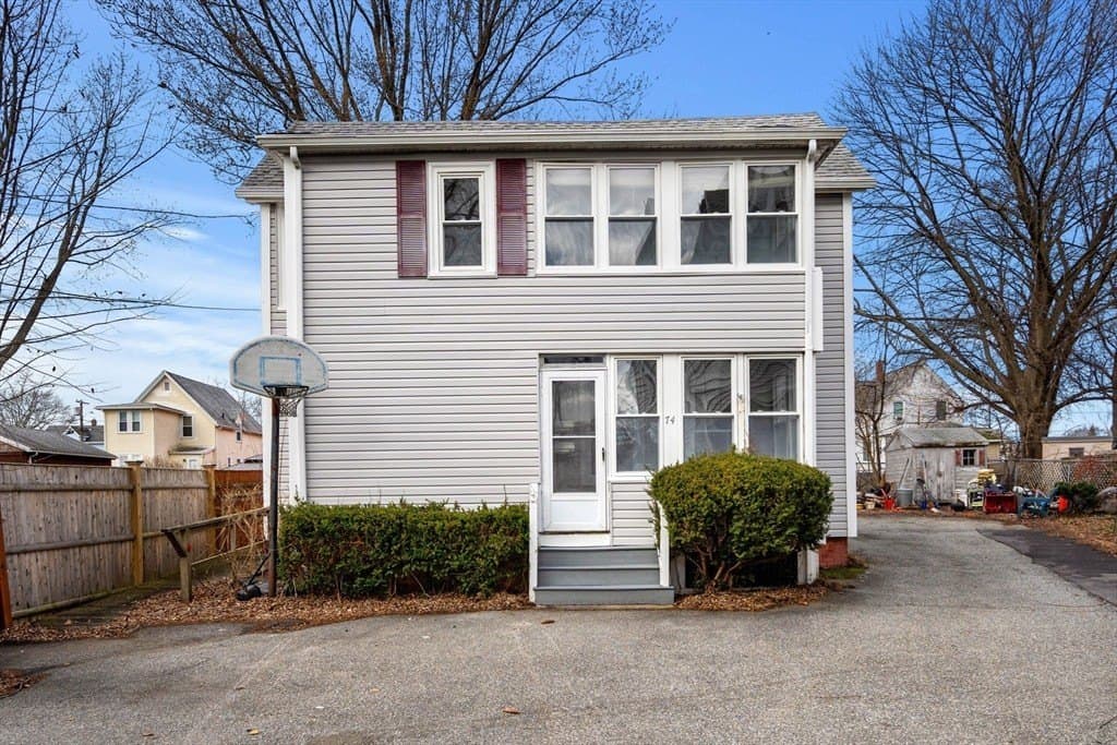 4 bedroom multi-family for sale at 74 Myrtle St Lynn 01905 - $725,000