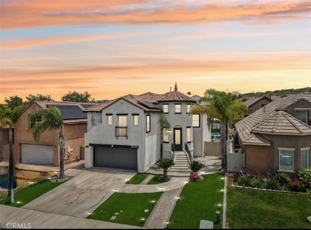 5 bedroom house for sale at 44366 Dorchester Dr Temecula - $950,000