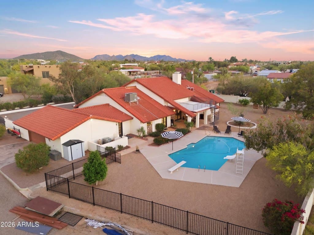 3 bedroom house for sale at 6646 E Calle De Las Estrellas Rd Cave Creek - $1,350,000