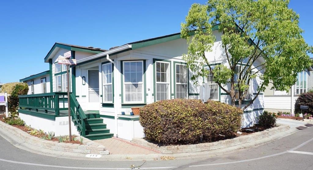 3 bedroom mobile home for sale at 1225 Vienna Dr Spc 114 Sunnyvale - $350,000