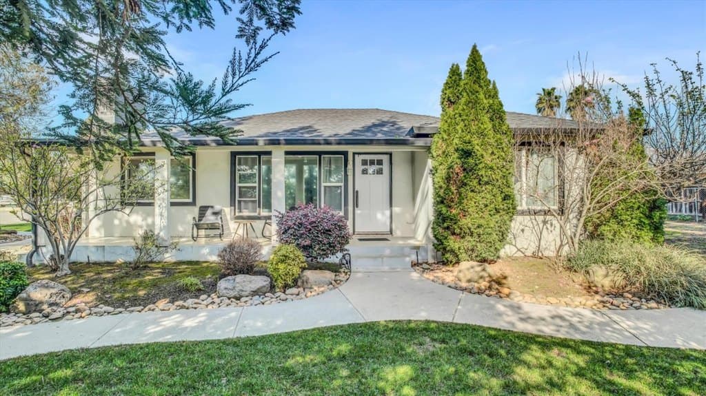 3 bedroom house for sale at 2331 E Woodson Rd Acampo - $785,000