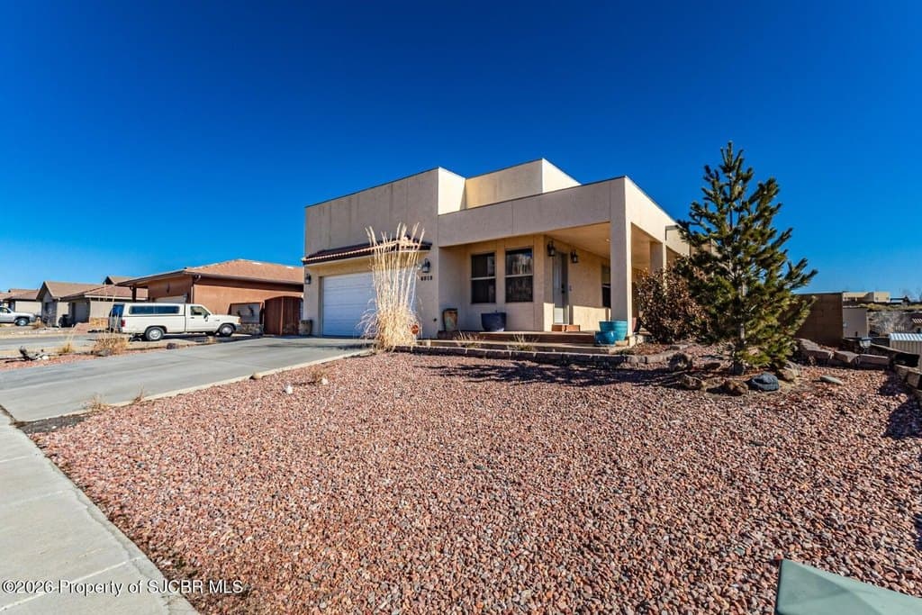 4 bedroom house for sale at 6010 Arroyo Dr Farmington 87402 - $449,900