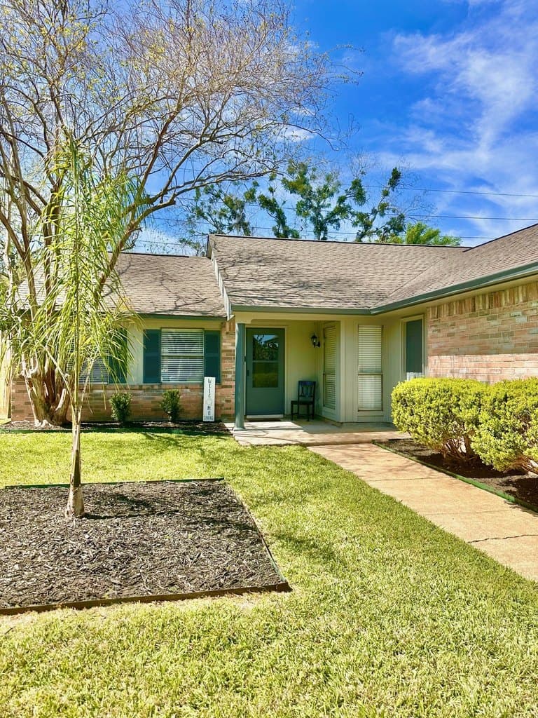 3 bedroom house for sale at 627 Stonewall Dr Richmond 77469 - $235,000