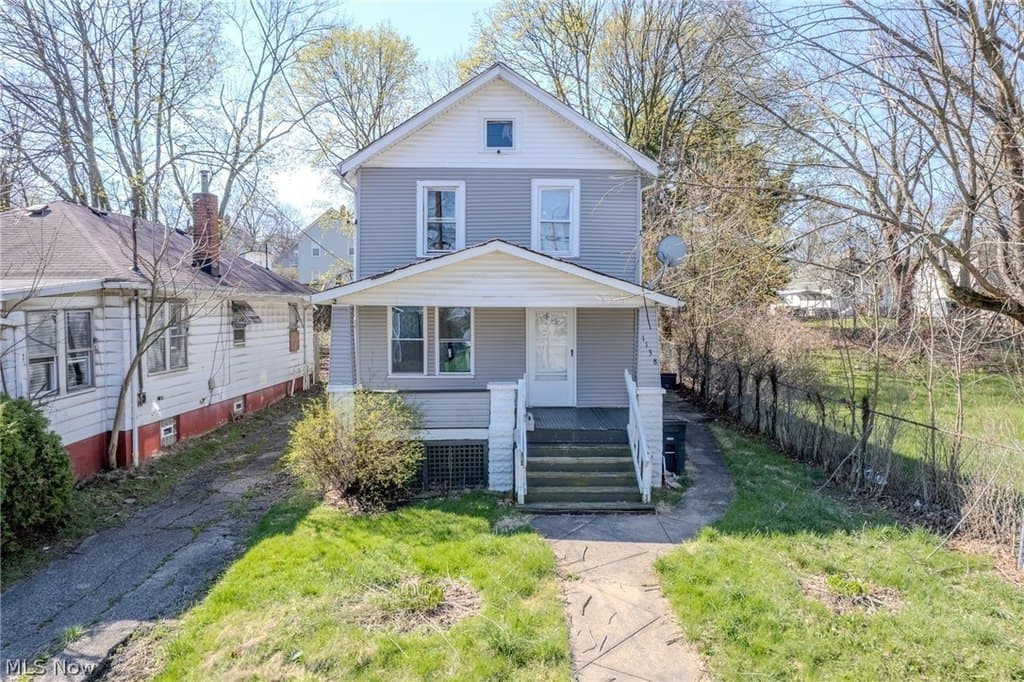 5 bedroom house for sale at 1138 7th Ave Akron - $89,900
