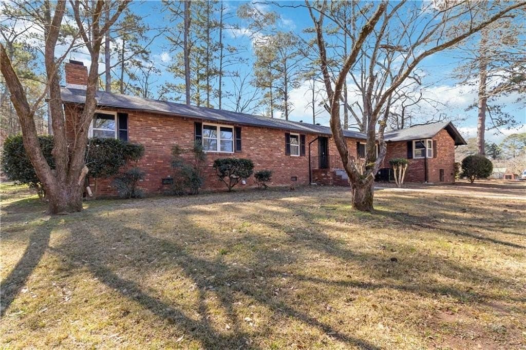 4 bedroom house for sale at 116 Lakepointe Ct Stockbridge 30281 - $274,900