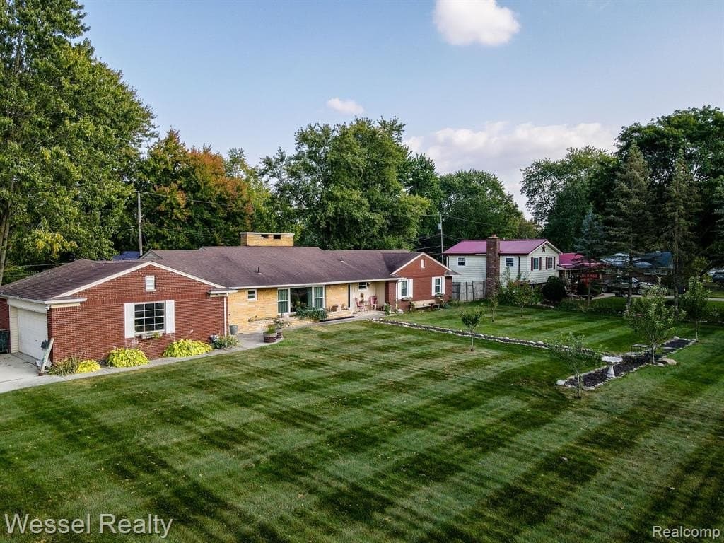4 bedroom house for sale at 530 N Glassford St Capac - $275,000