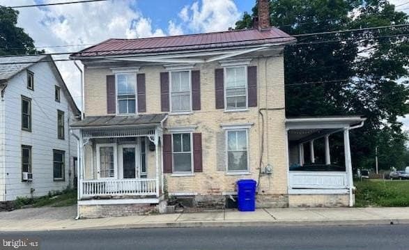 5 bedroom house for sale at 16 W Main St Arendtsville - $114,900