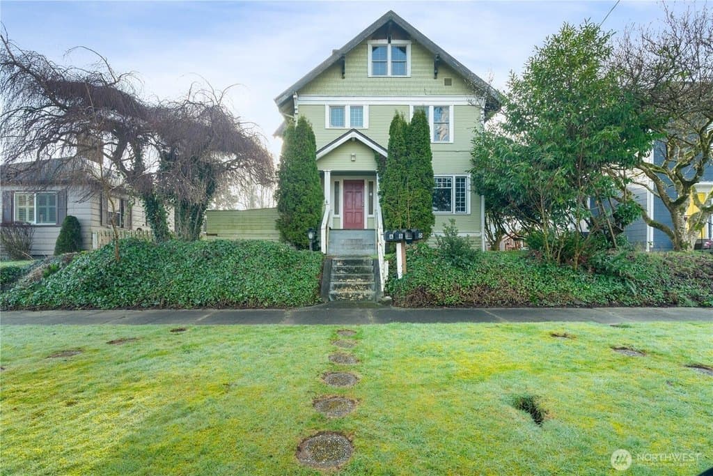 7 bedroom multi-family for sale at 107 W 4th St Aberdeen - $425,000