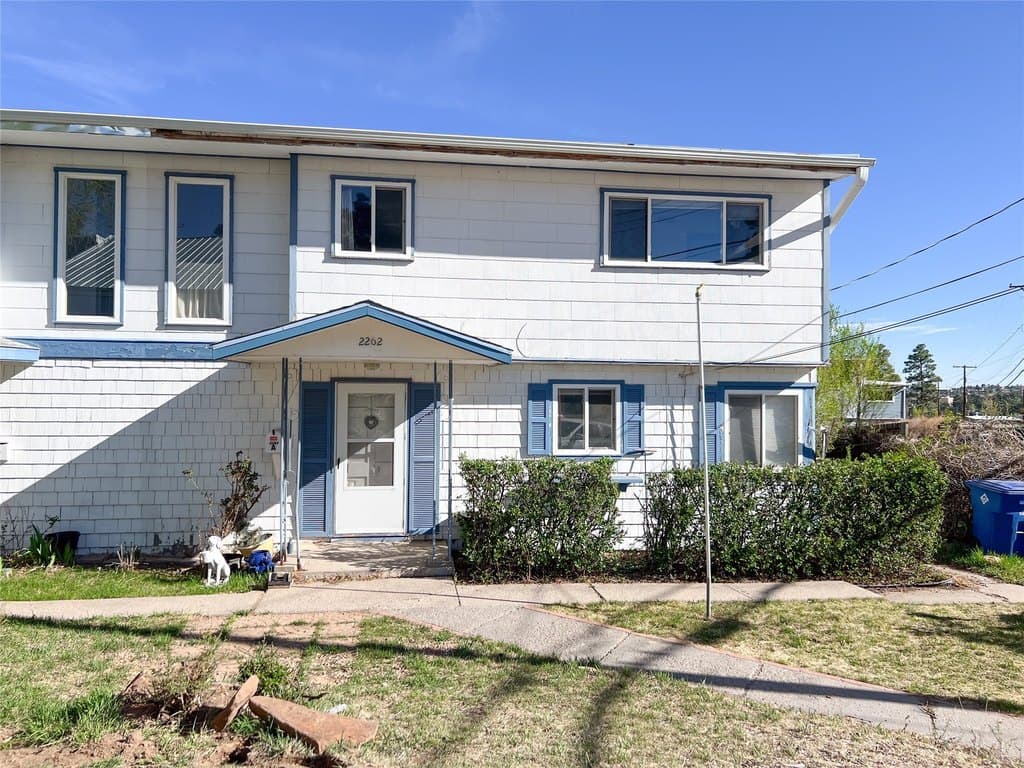 3 bedroom condo for sale at 2262 38th St Apt A Los Alamos 87544 - $275,000