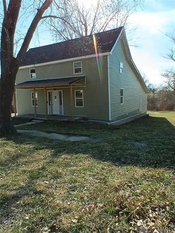 3 bedroom house for sale at 107 N Evans St Armstrong - $159,000