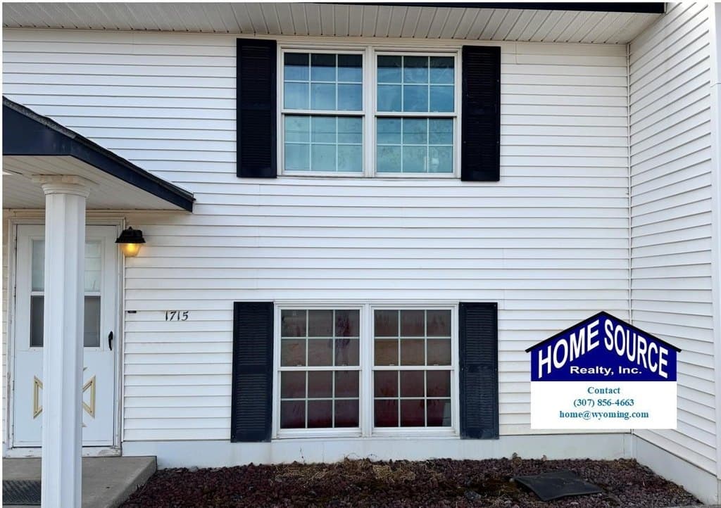 2 bedroom condo townhome rowhome coop for sale at 1715 E Park Ave Riverton 82501 - $165,000