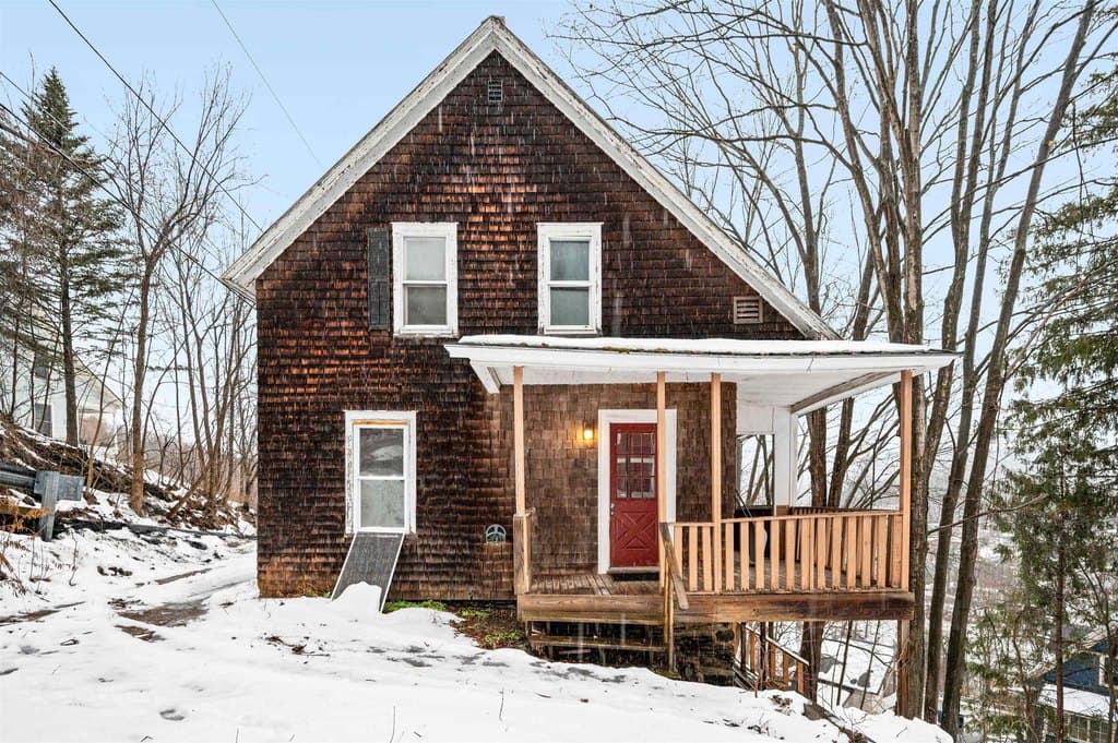 3 bedroom house for sale at 12 Cherry Ave Montpelier 05602 - $249,500