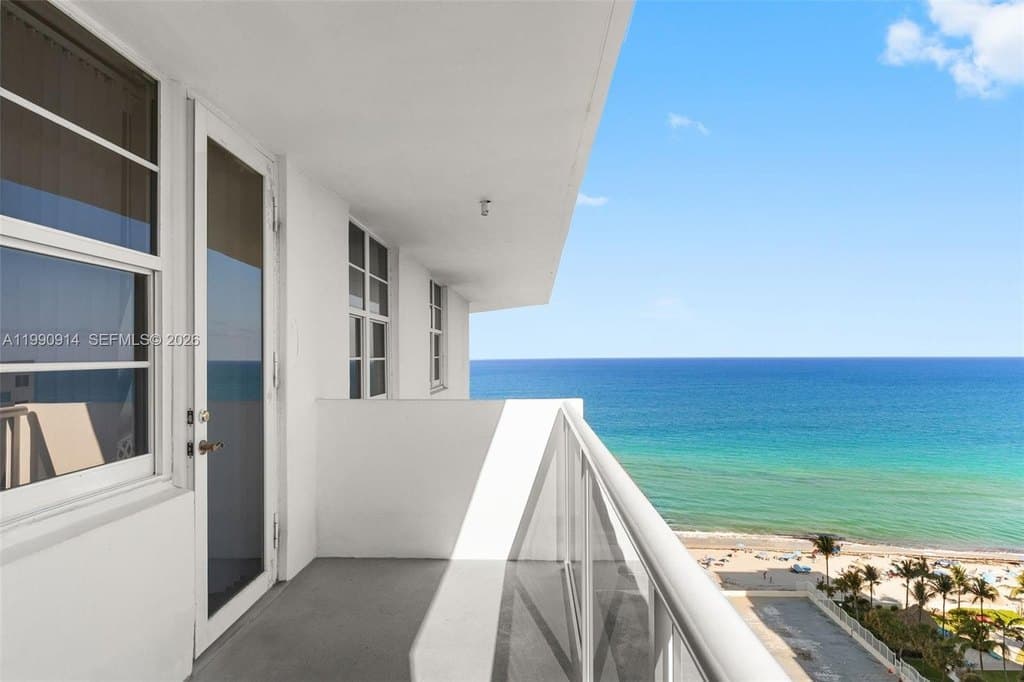 2 bedroom condo for sale at 3725 S Ocean Dr Ph 18 Hollywood 33019 - $600,000