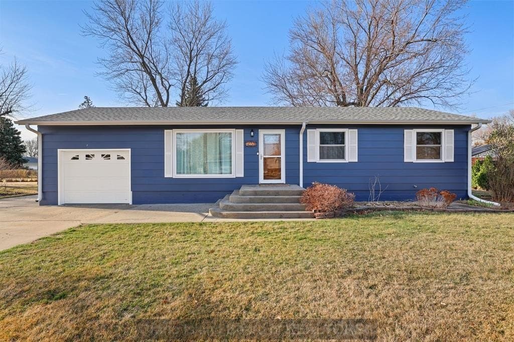 3 bedroom house for sale at 4057 W Capital Ave Grand Island 68803 - $305,000