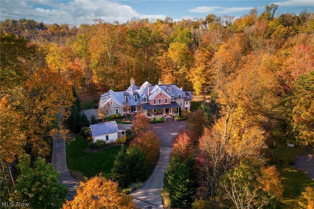 5 bedroom house for sale at 106 W Washington St Chagrin Falls - $5,999,000