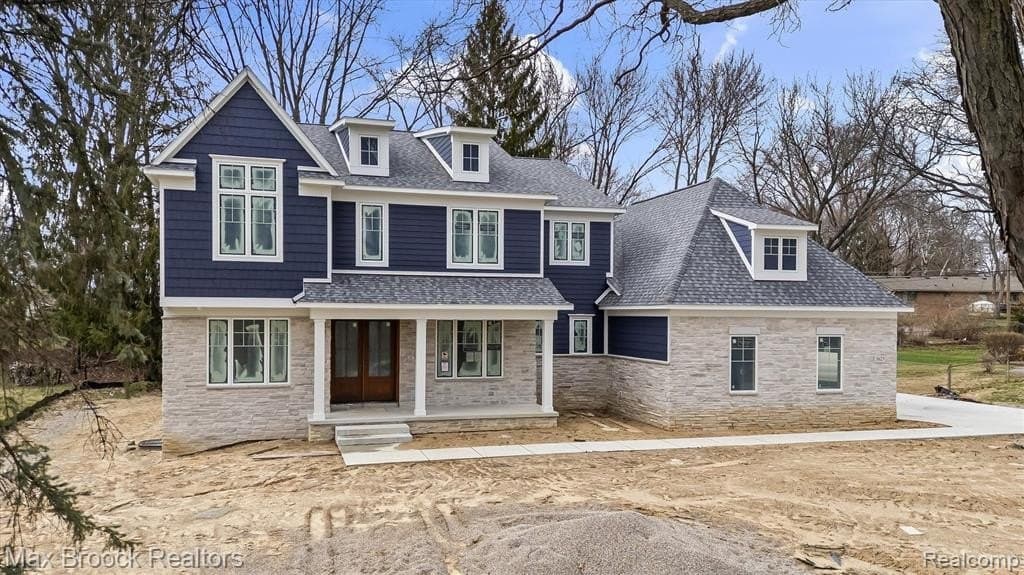 4 bedroom house for sale at 3627 Middlebury Ln Bloomfield Hills - $2,495,000