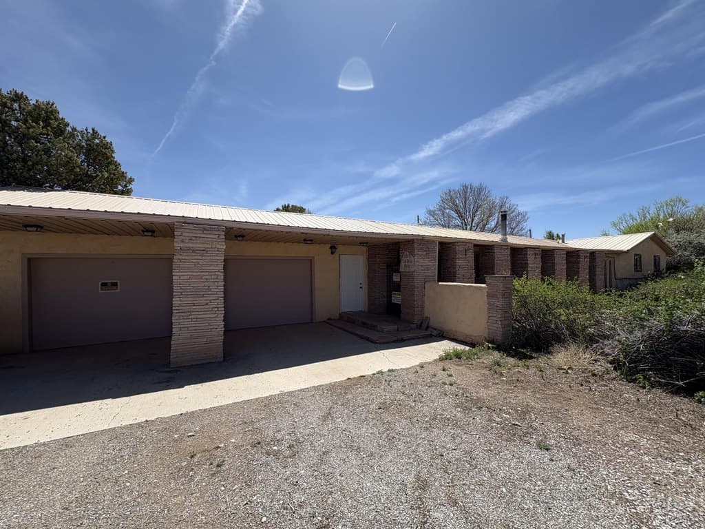 3 bedroom house for sale at 1257 Highway 612 Bluewater Acres - $129,000
