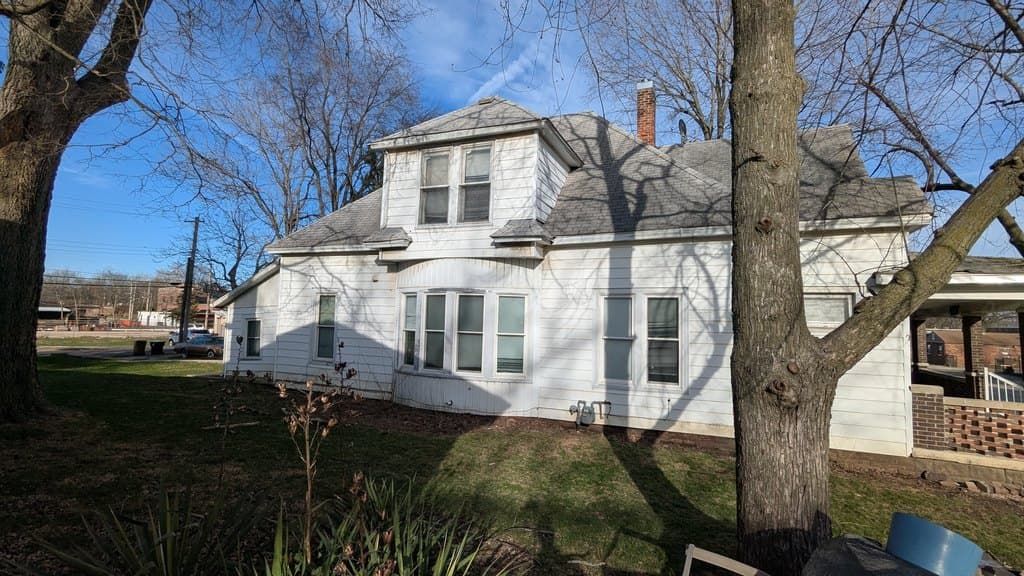 4 bedroom multi-family for sale at 108 W Vine St Champaign - $140,000