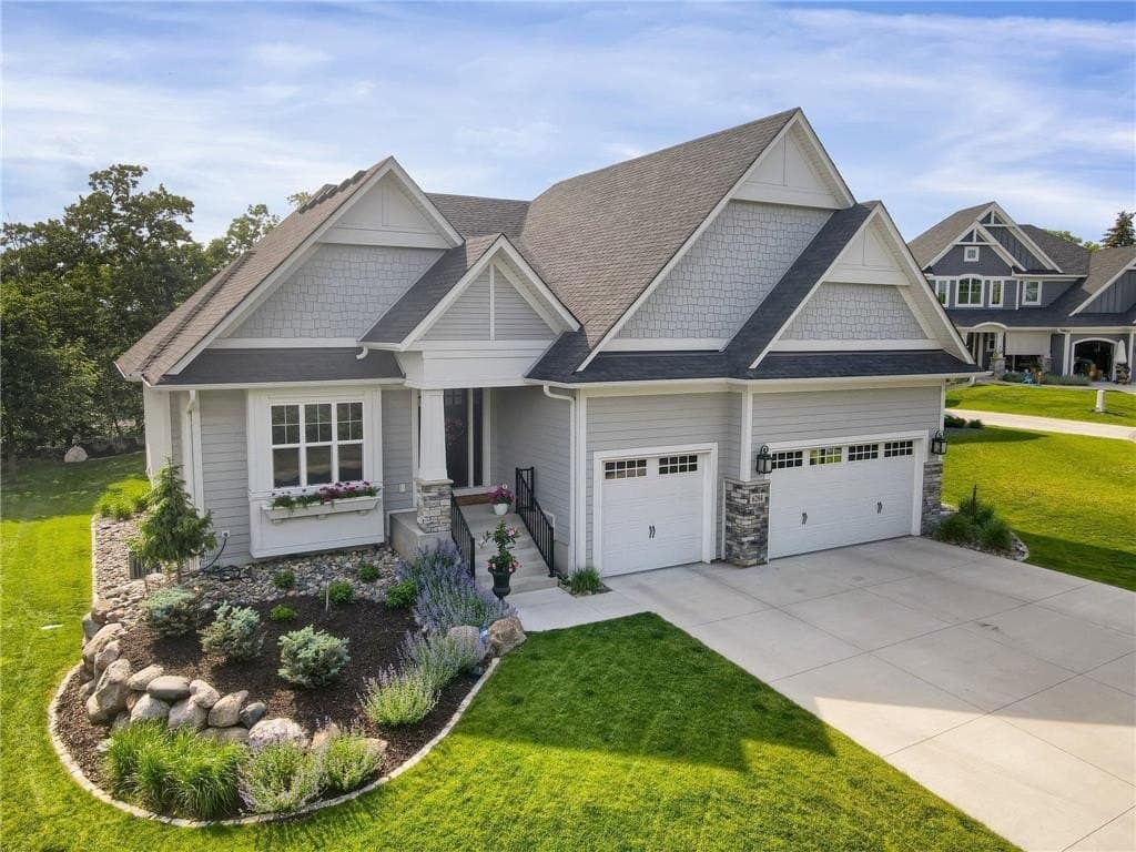 3 bedroom house for sale at 6284 Montee Dr Eden Prairie 55344 - $1,200,000