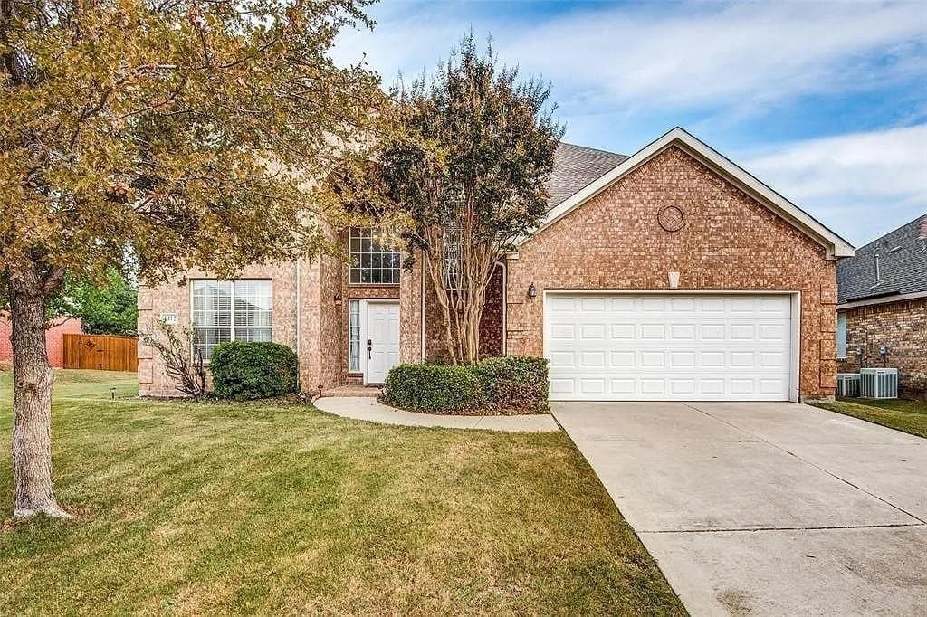 4 bedroom house for sale at 1412 Wildflower Ln Flower Mound 75028 - $629,000