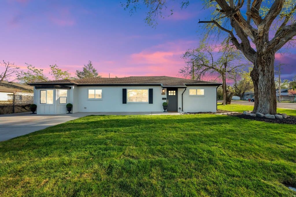 4 bedroom house for sale at 4815 W 4955 S Salt Lake City - $510,000