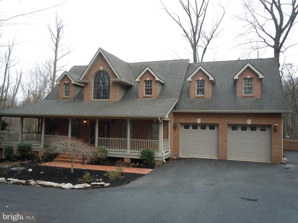 3 bedroom house for sale at 5019 Old Swimming Pool Rd Frederick 21703 - $1,375,000