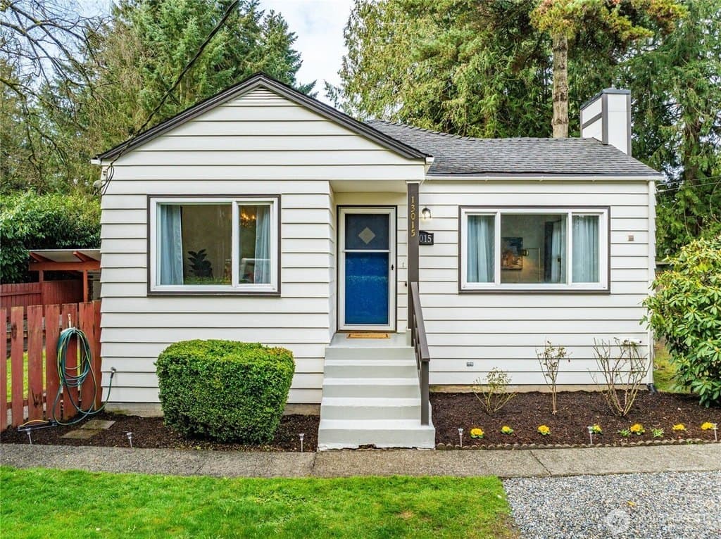 3 bedroom house for sale at 13015 Des Moines Memorial Dr S Burien 98168 - $649,950