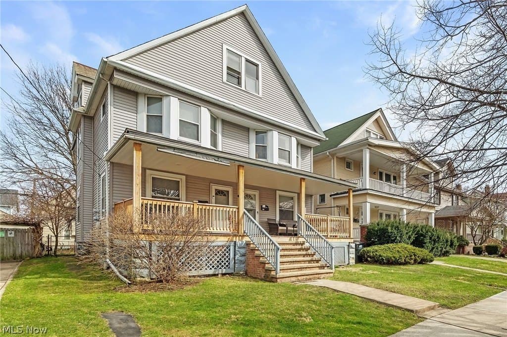 6 bedroom multi-family for sale at 1281 Cook Ave Lakewood 44107 - $435,000