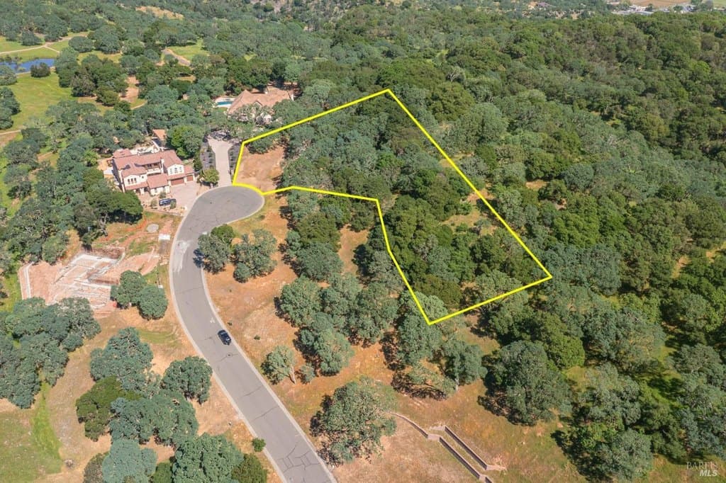 land for sale at 750 Bridle Ridge Ct Fairfield 94534 - $998,000