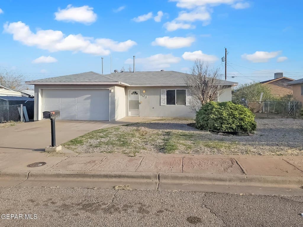 3 bedroom house for sale at 803 Magnolia St Alamogordo - $212,000