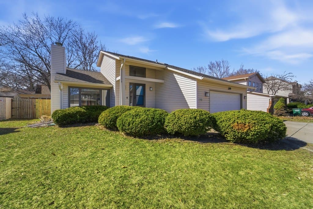 4 bedroom house for sale at 1420 NW 91st St Clive 50325 - $349,900