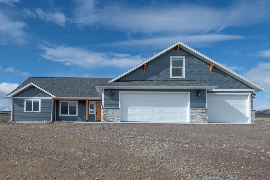 4 bedroom house for sale at 2240 Kenai Rd Helena 59602 - $729,900