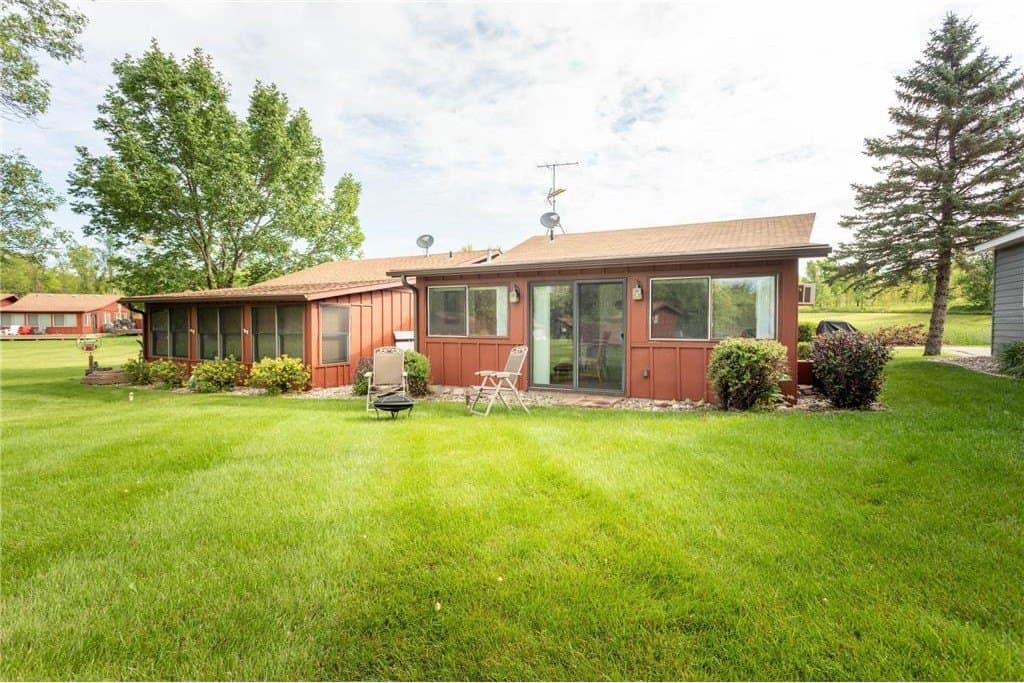 2 bedroom house for sale at 3863 Wahtomin Trl NW Alexandria - $305,000