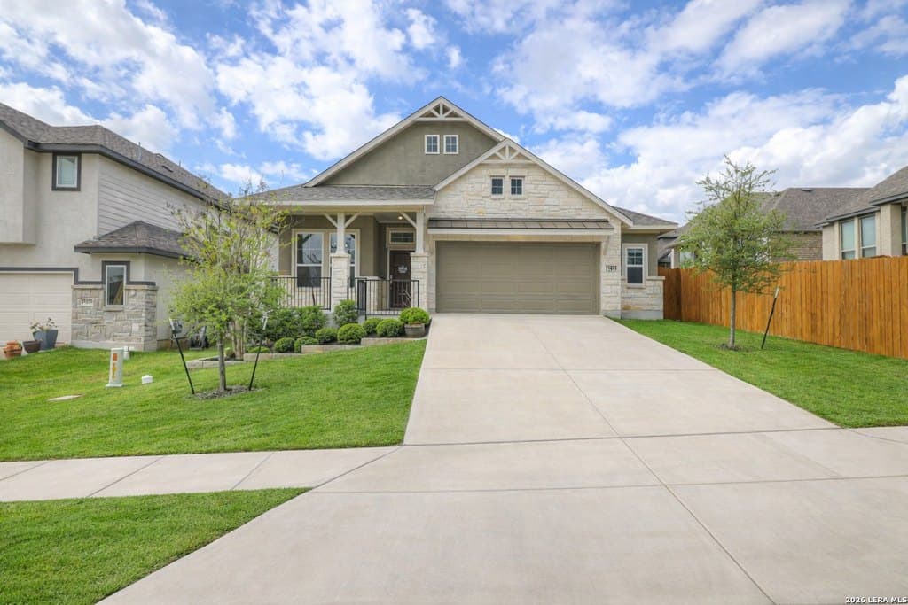 3 bedroom house for sale at 1433 Escarpment New Braunfels - $375,000