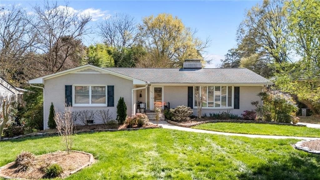 3 bedroom house for sale at 709 Overbrook Dr High Point 27262 - $329,900