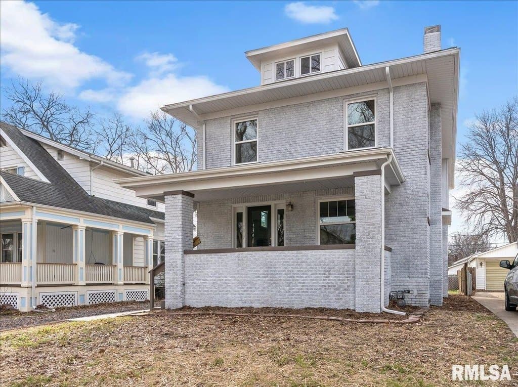 4 bedroom house for sale at 1817 S Whittier Ave Springfield - $245,000