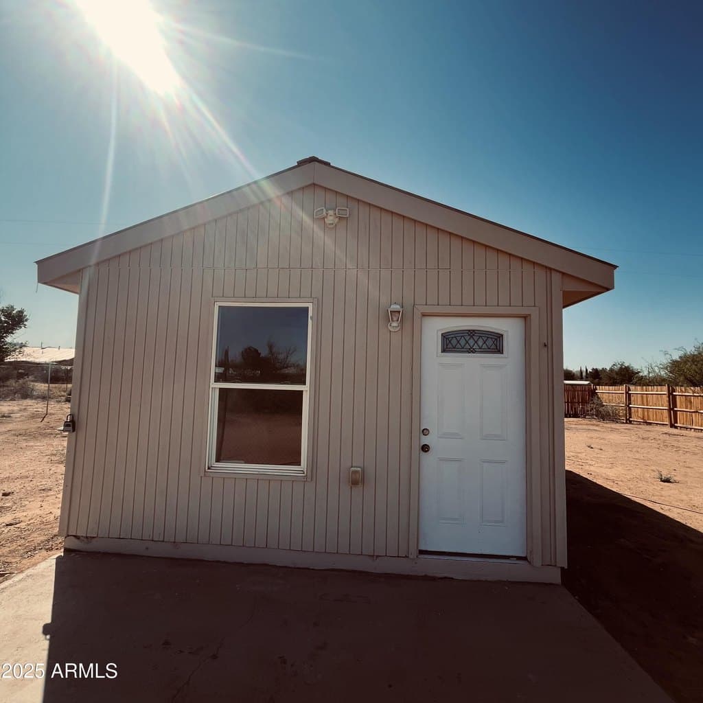 1 bedroom house for sale at 330 W 2nd St Bowie - $67,999